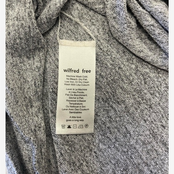 Aritzia Wilfred Free Luxe  Jersey Knit Grey Long Sleeve T-Shirt Size Medium - Picture 14 of 14